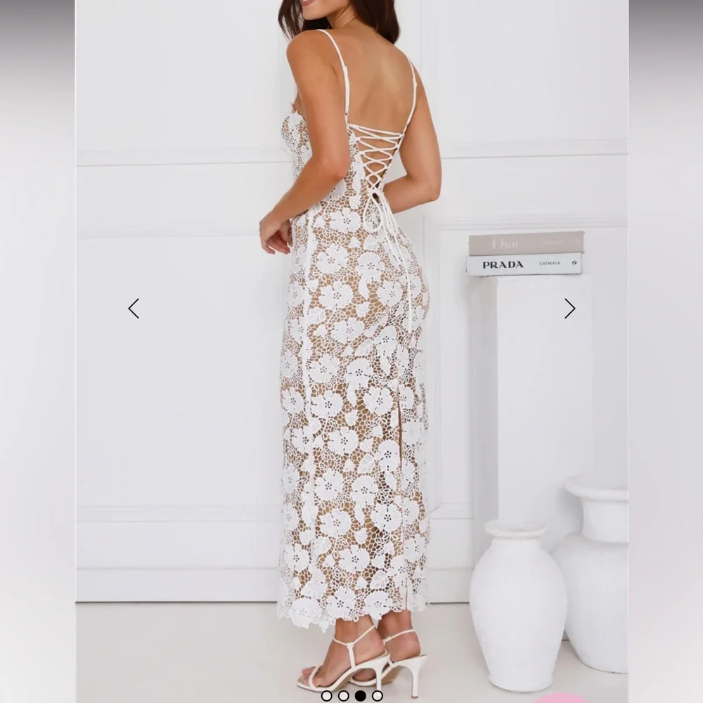 Hello Molly - White Floral Lace Dress - Picture 2 of 7